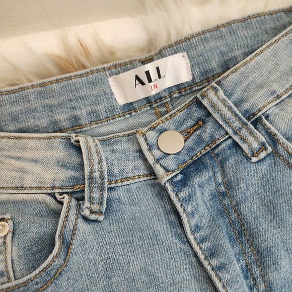 Flare Jeans - Picture 2 of 4